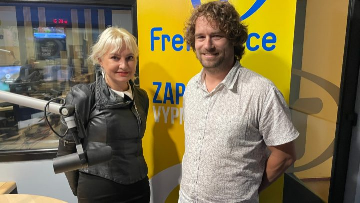 Obrázek epizody Antidepresiva se dnes dají použít nejen k léčbě deprese, ale také nespavosti, říká psychiatr Tomáš Páleníček