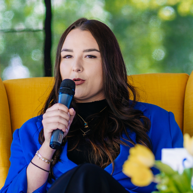 Obrázek epizody #96 Lenka Veselá - Zbrojařský průmysl je docela síla, ale my ženy mu dodáváme něhu.