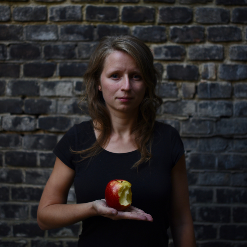 Obrázek epizody Na dřeň s Tisíckráte: Vedle papeže Františka má církev i nás