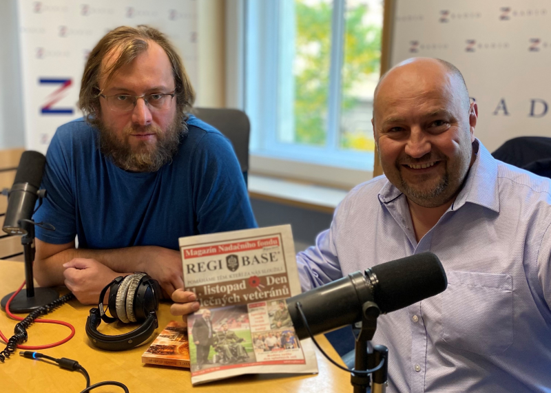 Obrázek epizody Hynek Čech z nadačního fondu Regi Base: Lidé, kteří za nás nasazují životy, si poté zaslouží to nejlepší z nejlepších