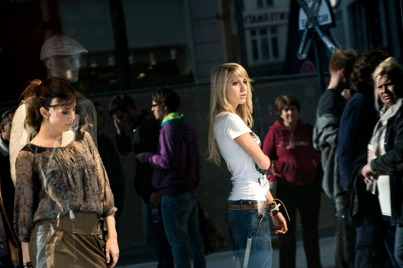 Obrázek epizody Ne znamená ne. Česko redefinuje znásilnění, oběť už se nemusí bránit fyzicky