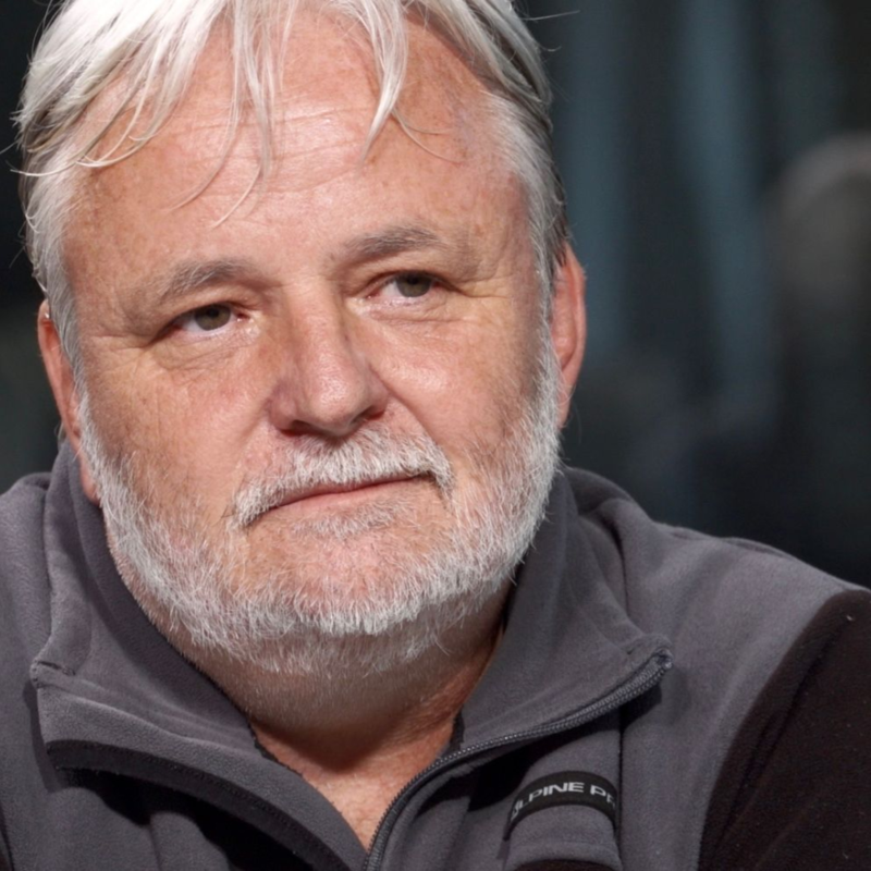 Obrázek epizody Koronavirus by musel likvidovat mladé lidi, evolučně nezpůsobí vůbec nic, říká Zrzavý