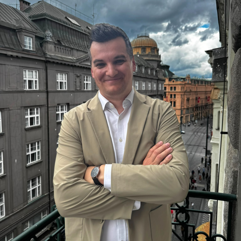 Obrázek epizody Pokud Babiš poletí do Číny a bude se tam klanět, doma proti sobě bude mít plná náměstí
