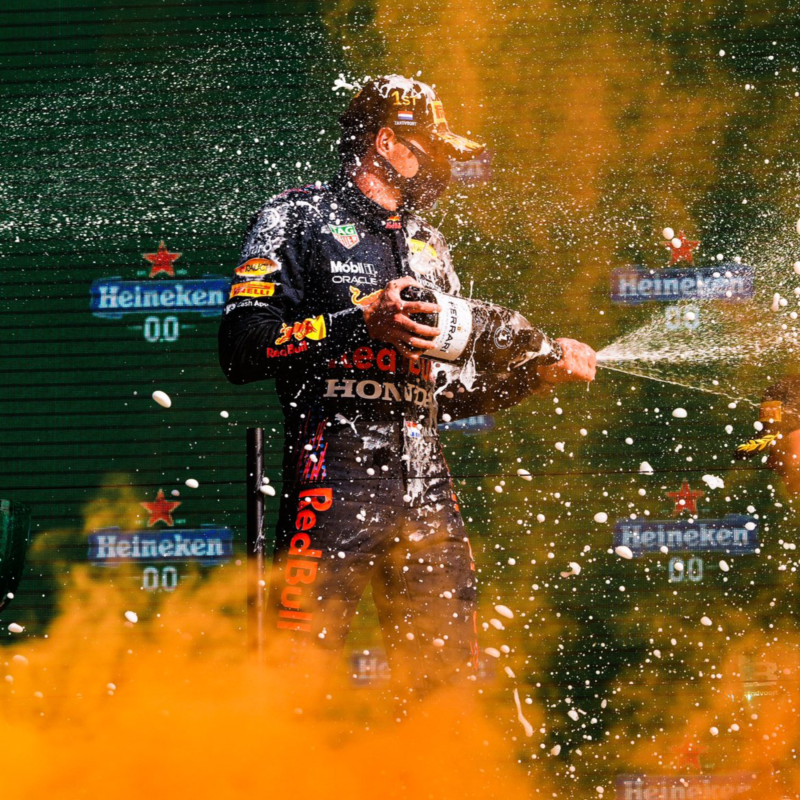 Obrázek epizody 13. EisKing DEBRIEFING - Zandvoort party v plnom prúde. Verstappen odolal blafovaniu Mercedesu.