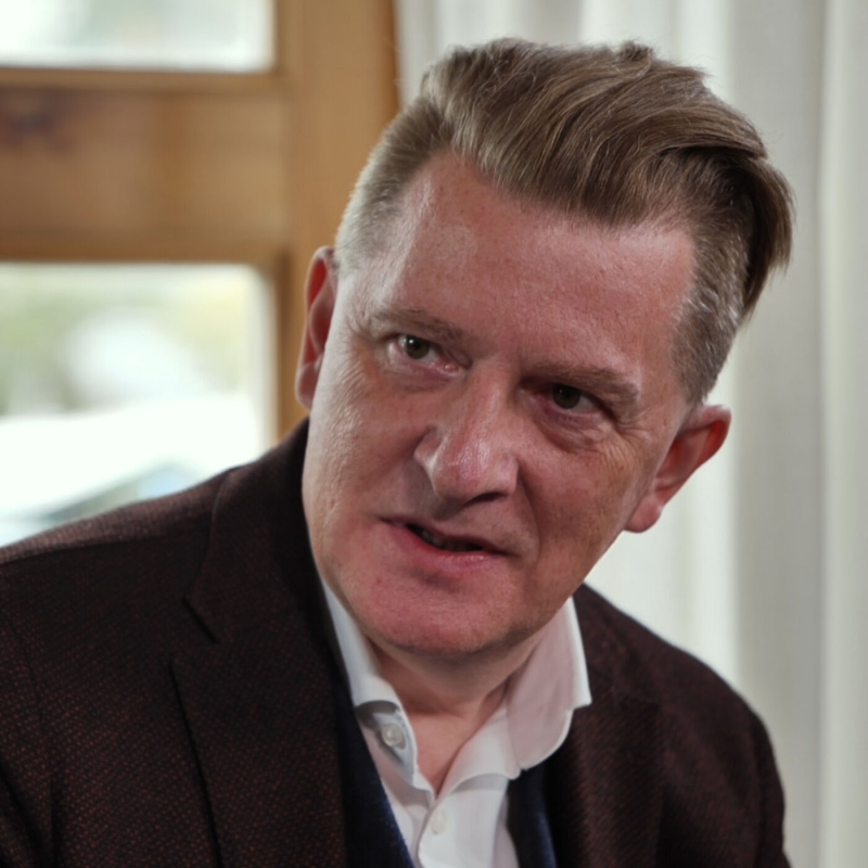 Obrázek epizody JIŘÍ PADEVĚT: "Musíme to chápat lidsky, ne historicky."