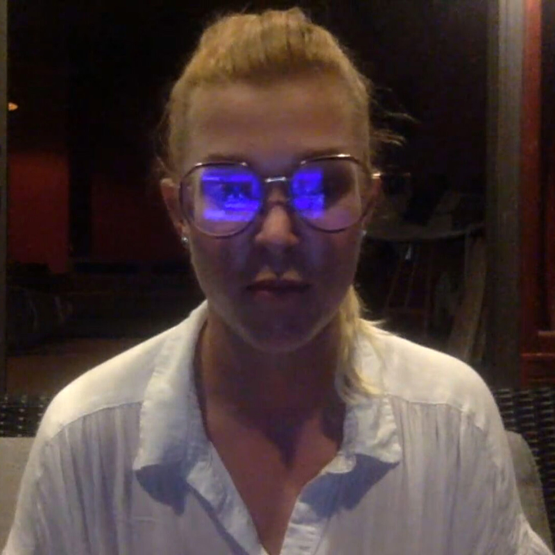 Obrázek epizody Rozhovor s Manuelou Coufalovou - Trosečnice na Tahiti