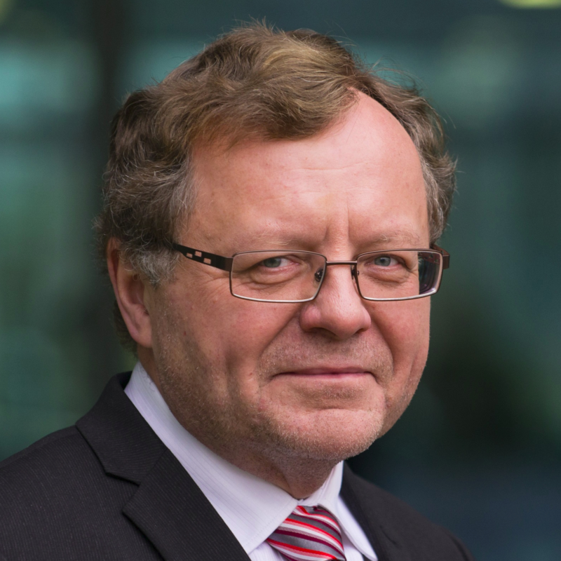 Obrázek epizody Dnes jsou IT systémy to samé, co dříve dálnice, říká pro FinTag.cz šéf NKÚ Miloslav Kala