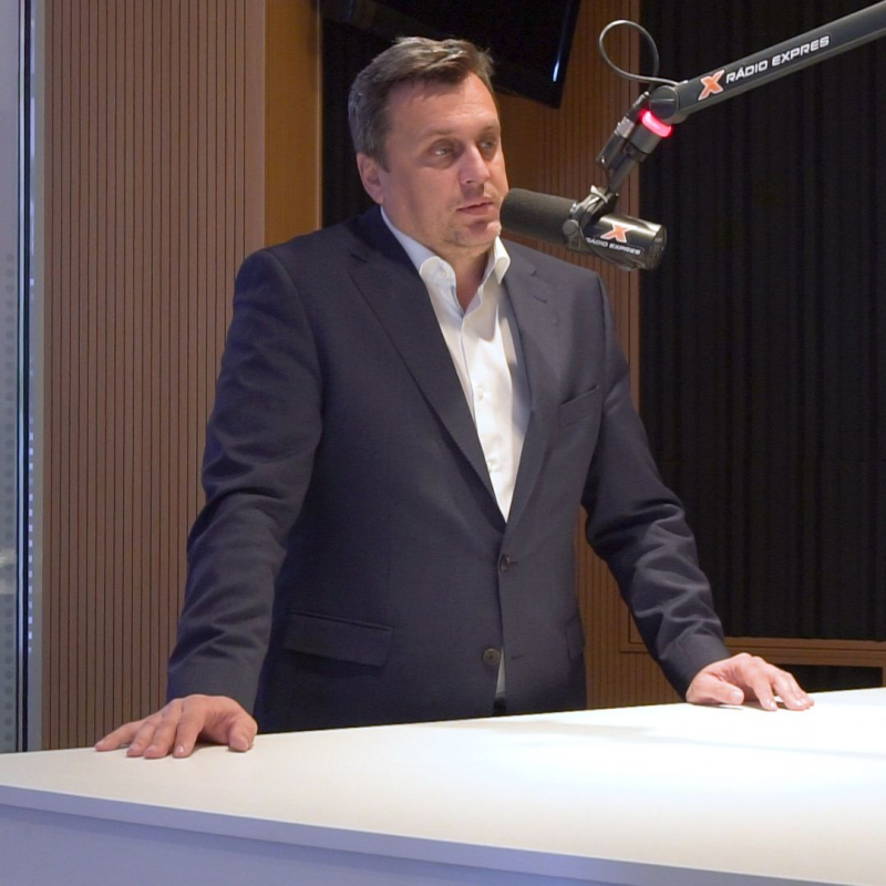 Obrázek epizody Andrej Danko - Nižšie dane pre podnikateľov, či nižšia daň na vybrané... (Braňo Závodský Naživo)