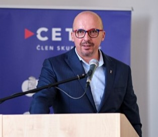 František Lukl: Letos poprvé starostové sestavovali rozpočet z křišťálové koule. Doporučuji poslancům, shoďte daňový balíček ze stolu, protože opravováním zmetku vznikne jen zmetek