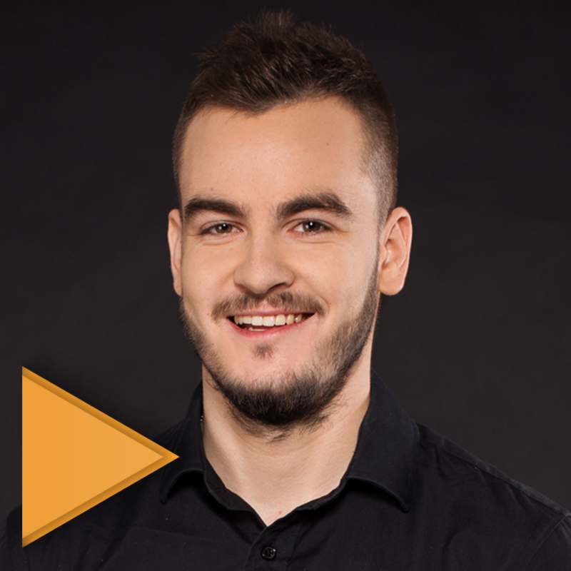 Obrázek epizody Oliver Sálus: Jak se zbavit nervozity z veřejného vystupování radí moderátor Oktagonu a Seznam Zpráv