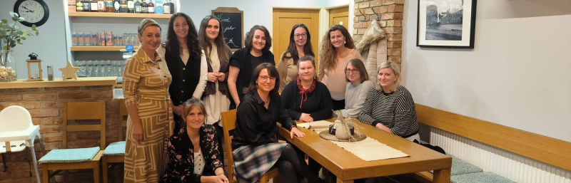 Obrázek epizody Povídání o náhradce: S pěstouny, hostiteli i adopčáky na cestě – loňský rok a další plány