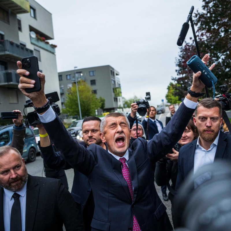 Obrázek epizody Jak jsme se ocitli v Babišově snu. Prožijte znovu volební týden s redakcí Respektu (2/3)