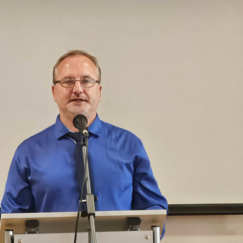 Obrázek epizody Roman MIČÁNEK: Původ a osobnost Ježíše Krista (28. 6. 2025)