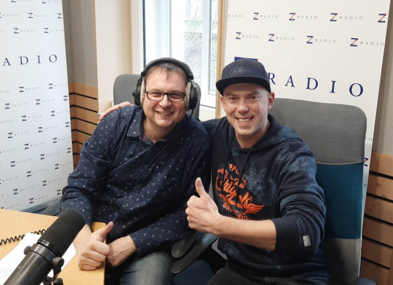 Obrázek epizody Když dostanu nějakou výzvu, tak nejsem ten, kdo by ji zahodil. Jsem takový adoptivní vnuk Přemka Podlahy, který se snaží jít v jeho šlépějích, říká moderátor televizních Vychytávek Láďa Hruška.