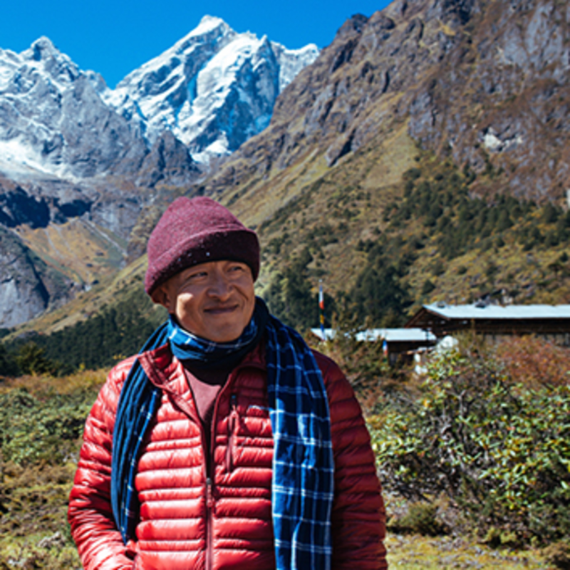 Obrázek epizody Měli by se buddhisté společensky angažovat? Pokud ano, v čem a jak? - Dzongsar Jamyang Khyentse Rinpočhe