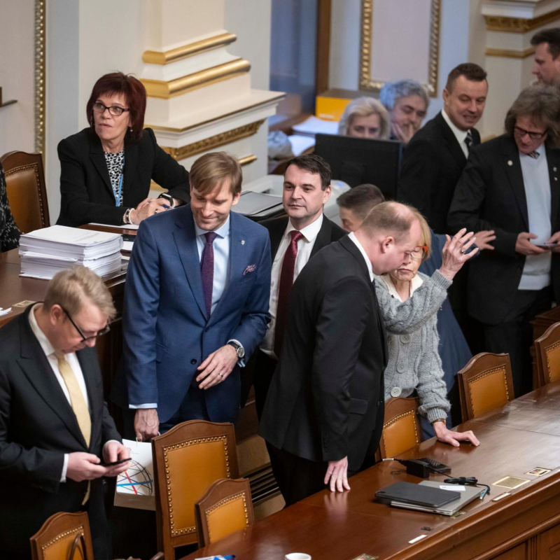 Obrázek epizody Vládní strany útočí na justici. Půjdou za hranici slovních výpadů?