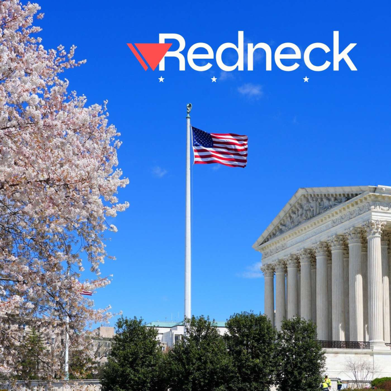 Obrázek epizody Radši ustoupit, než prohrát. Jak Nejvyšší soud umetá cestu Trumpovi