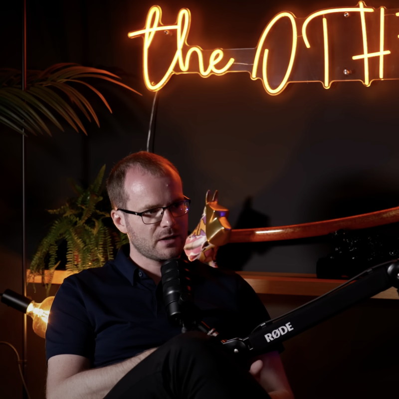 Obrázek epizody 34: MENTOR VE DVACETI?! Sociální sítě jsou plné iluzí. JIŘÍ ROSTECKÝ - Mladý podnikatel EP 34