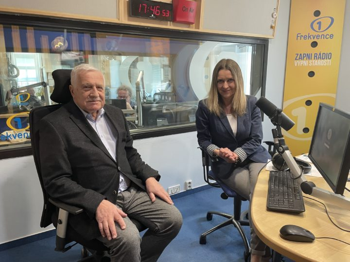 Obrázek epizody Václav Klaus: Vrbětice jsou z nebe spadlá předvolební kauza