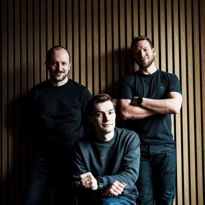 Obrázek epizody Měl Fiala odjet na dovolenou, když se blíží volby a na záda mu dýchá hyperaktivní Babiš?