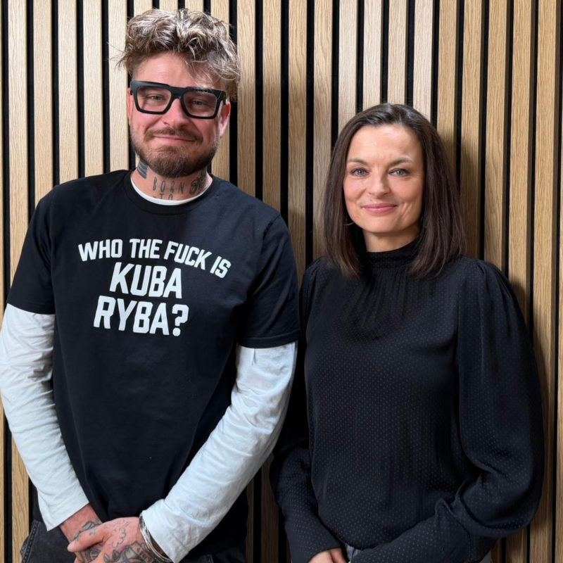 Obrázek epizody Kuba Ryba: Jsme velmi dobří přátelé z práce, konflikty v kapele řešíme s terapeutkou