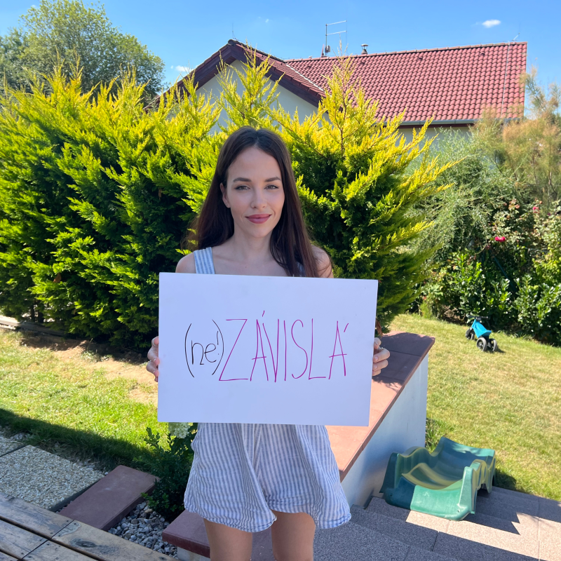 Obrázek epizody 80.díl (ne!)ZÁVISLÁ: Špatný zrak, spáleniny a strach ze šikany. Maminka promluvila o životě s albinismem