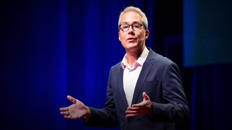 Obrázek epizody  When local news dies, so does democracy | Chuck Plunkett