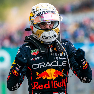 Obrázek epizody Masterclass Verstappena s Hamiltonom! Ako vlastne fungujú strategické oddelenia? | EisKing DEBRIEFING 13/22