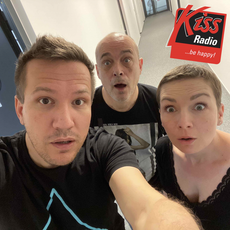 Obrázek epizody RANNÍ KISS - Když je blázinec na obou stranách