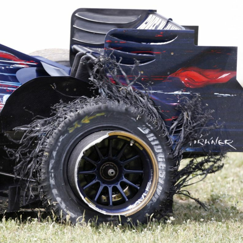 Obrázek epizody Válka pneumatikářů - rekonstrukce největšího trapasu F1