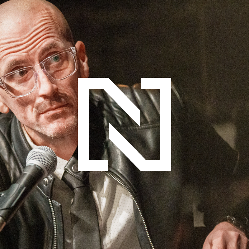 Obrázek epizody „Ztrácíme ho!“ zaslechl jsem. Pak přišla krásná, barevná smrt. Viděl jsem dinosaury, Toma Cruise a Adama s Evou