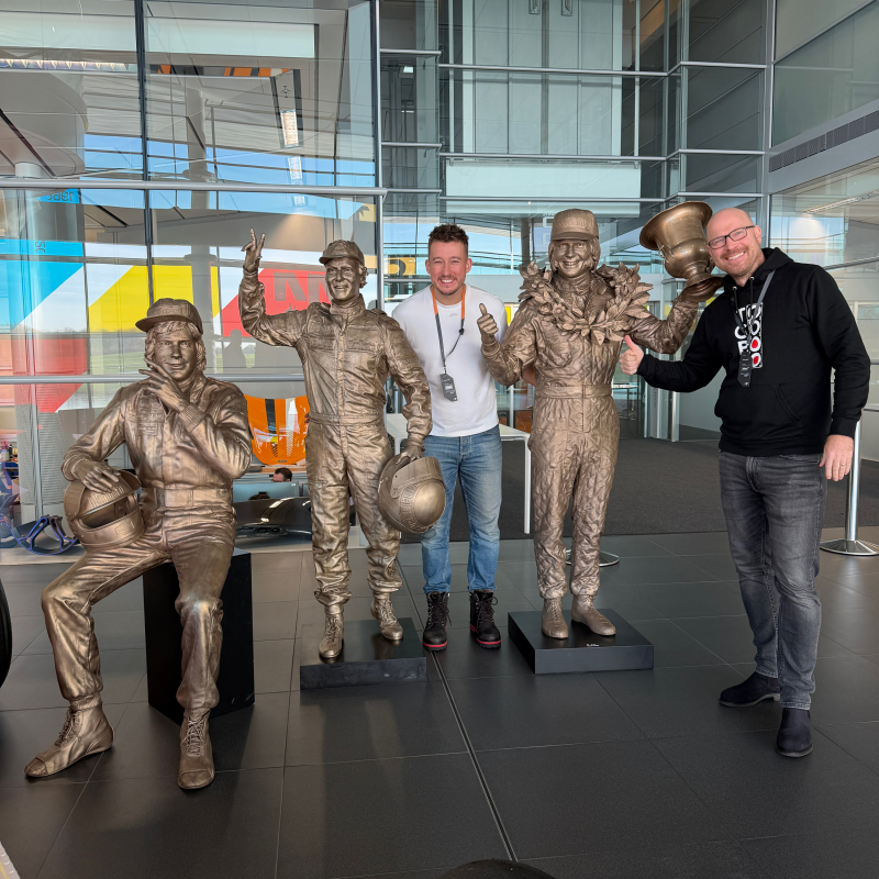 Obrázek epizody Spomalí McLaren problém s podlahou? Tajomstvo odhalené: čo sme zbadali v MTC? | EisKing ŠPECIÁL