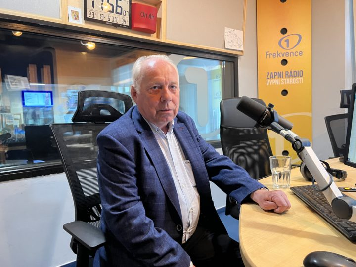 Obrázek epizody Bohumír Dufek: Problém státního rozpočtu je tak velký, že možná bude ještě hůř. Stávka odborů je legitimní nástroj