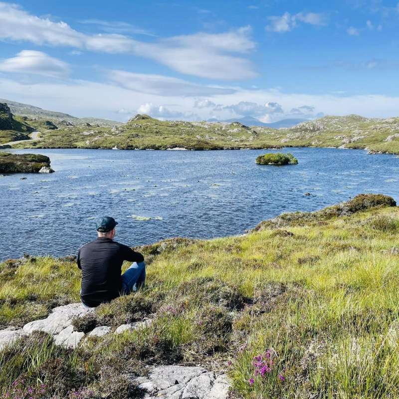 Obrázek epizody Ešus 8/4/2024: Kafino a další cesty - Norsko, Skotsko a Singapur