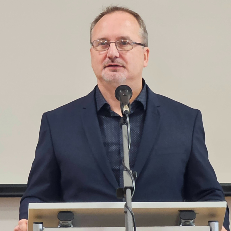 Obrázek epizody Roman MIČÁNEK: Nové nebe a nová země (8. 11. 2025)