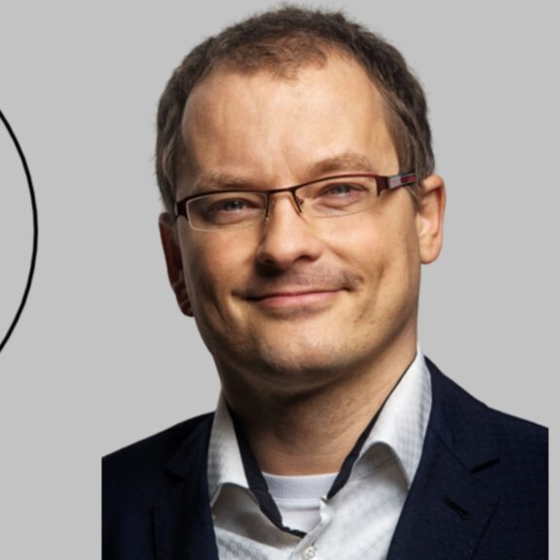 Obrázek epizody Vladimír Pikora – Ekonomiky světa se vrací ke kvazisocialismu, elfům se lidé smějou