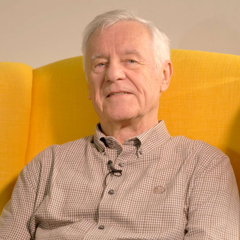 Obrázek epizody Enolog HYNEK VICH - Fascinace vínem a čtení jeho poezie