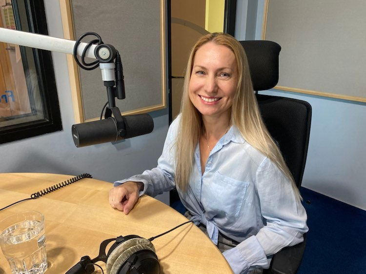 Obrázek epizody Lenka Klicperová: Čím víc zkušeností mám, tím víc si uvědomuji blízkost smrti a musím překonávat samu sebe, abych znovu odjela