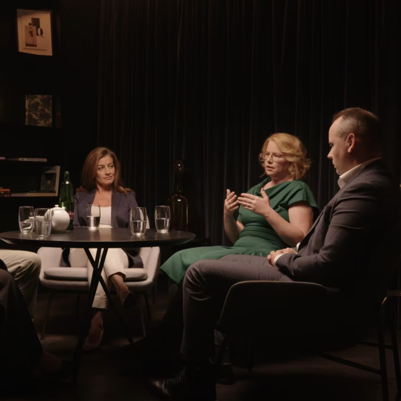 Obrázek epizody Firmy se zapojují do ochrany přírody, dotýká se nás všech. Za třicet let u nás zmizelo 75 procent hmyzu.