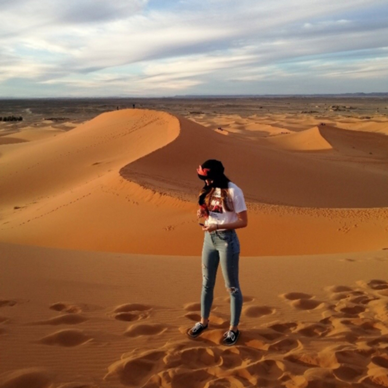 Obrázek epizody Cestovatelé a Dobrodruzi #10 - Domi Pavelková - Londýn, Maroko a práce letušky