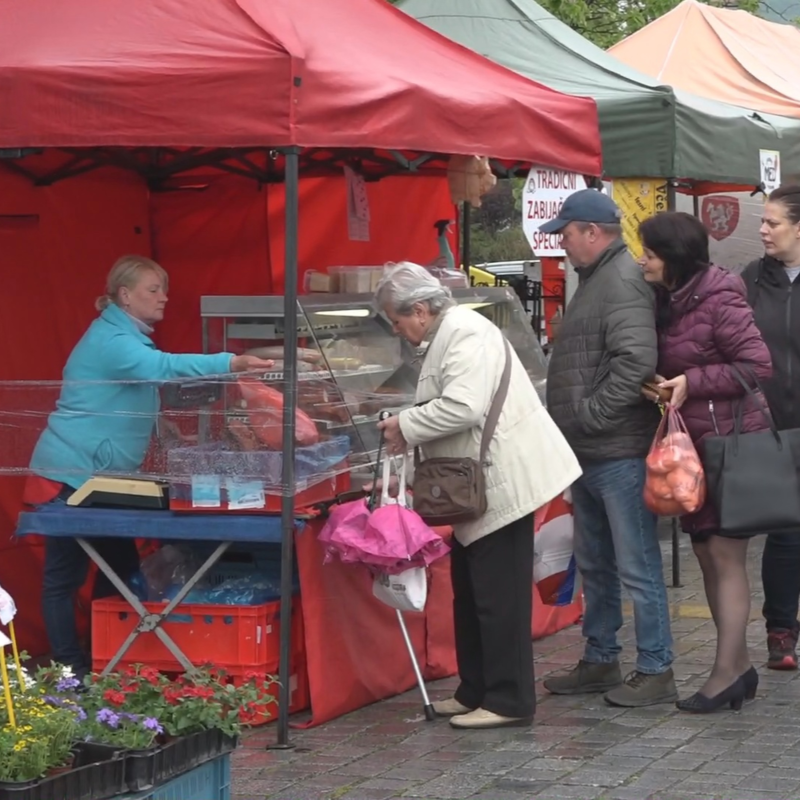 Obrázek epizody Do centra Mostu se vracejí oblíbené farmářské trhy.