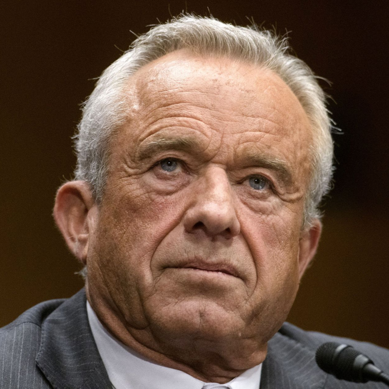 Obrázek epizody Imunulog Hel: Kennedy odklání Ameriku od vědy k ideologii. Ani jeho škrty však mRNA vakcíny nezastaví