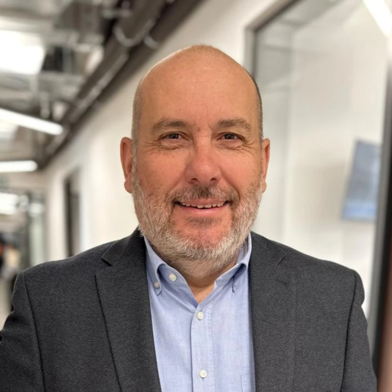 Obrázek epizody Ředitel pražské zoo Bobek: Narodí se u nás přes tisíc mláďat ročně. Chov goril přináší mnoho výzev