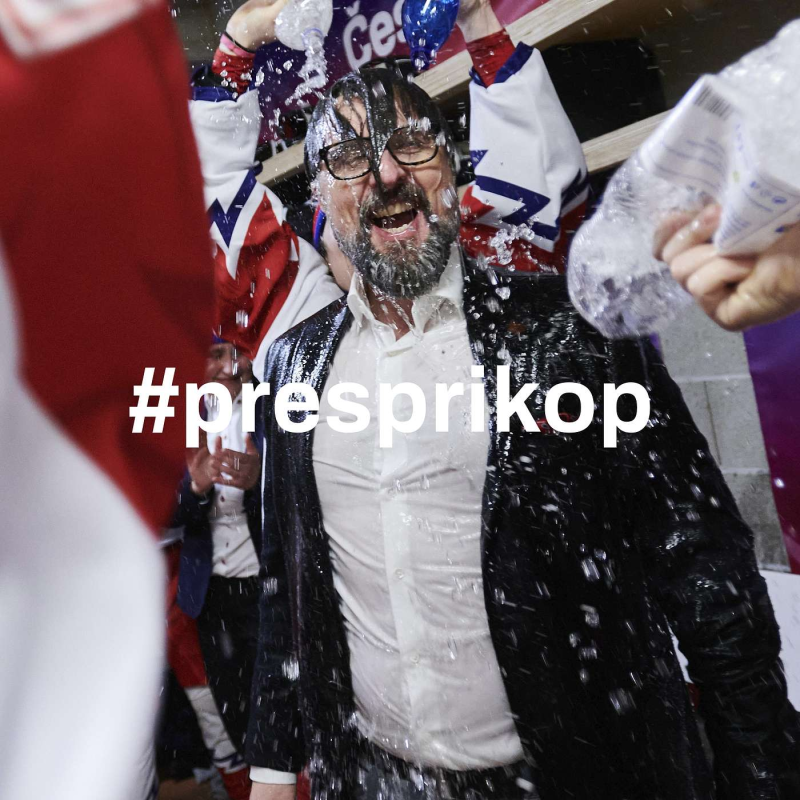 Obrázek epizody „I bez dresů musí být poznat, že na led skáče česká repre“ – T. Pacina