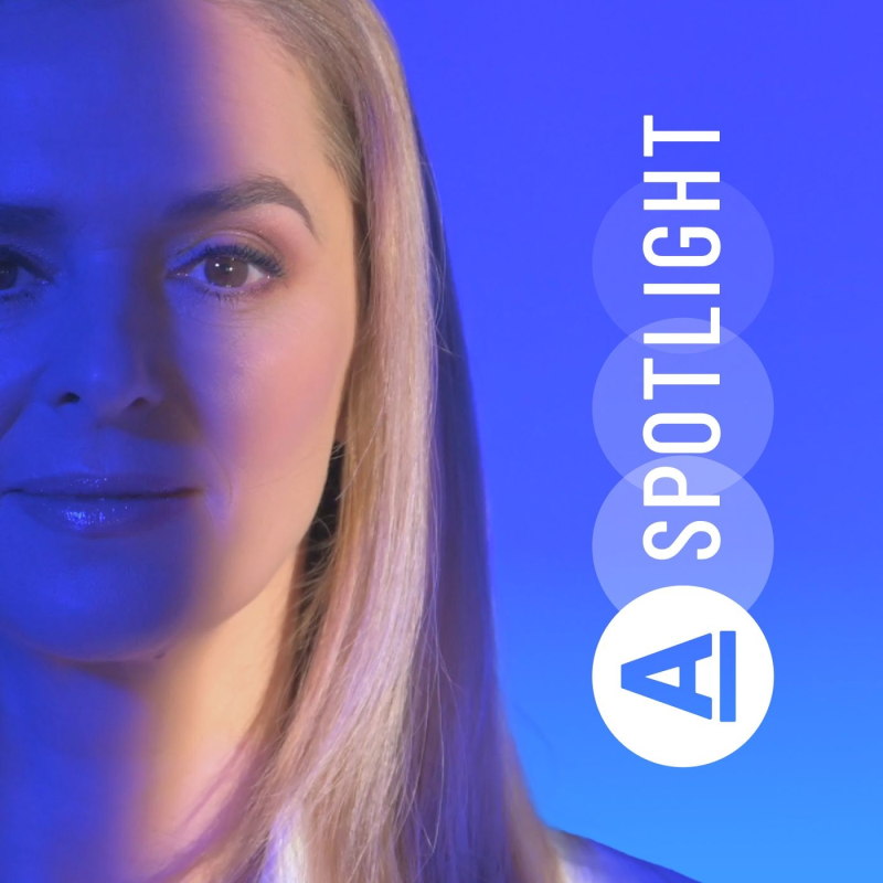 Obrázek epizody „Karty se mnou komunikují“. Neužil otevřeně o vykládání tarotu i krizi po čtyřicítce