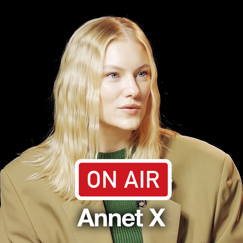 Obrázek epizody Annet X ON AIR: „Jsem cizinka a na mém frázování češtiny je to znát."