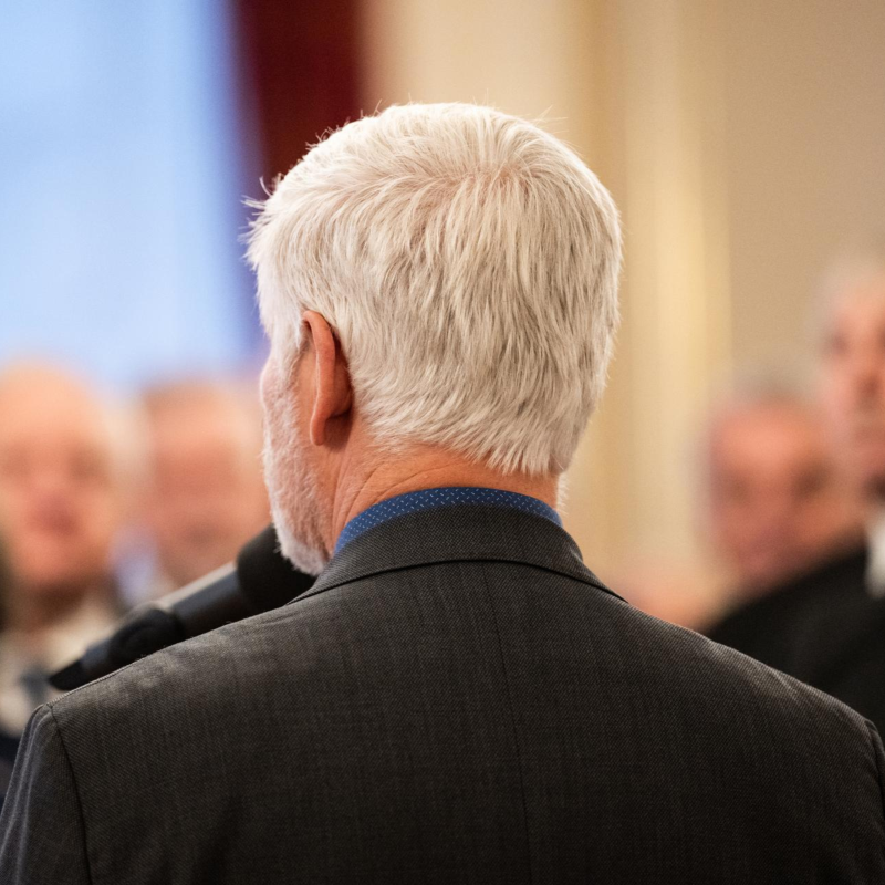 Obrázek epizody Macinka se zachoval dětinsky, ale prezident jeho zprávy zveřejnit neměl. ODS by prospěl další Topolánek