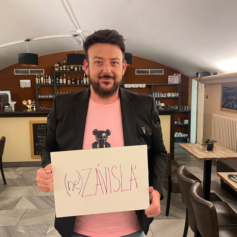 Obrázek epizody 79.díl (ne!)ZÁVISLÁ: Herec Lukáš Malínek o obezitě, emočním přejídání a anorexii