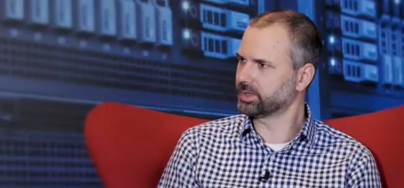 Obrázek epizody Jiří Dobeš o umělé inteligenci, která se neunaví. Třeba v hodnocení kvality diamantů je neomylná.