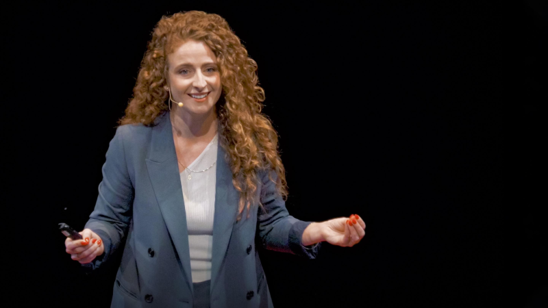 Obrázek epizody 6 ways to make better connections online | Margaux Miller